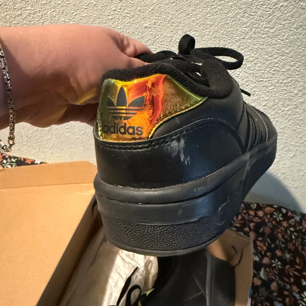 Adidas Rivalry Low Black Iridescent GUC Mens Size 9 (box says 8.5) - Picture 12 of 14